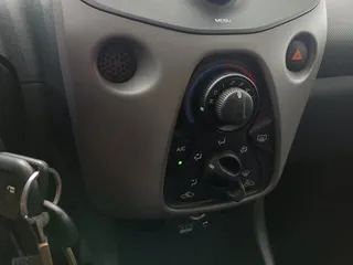 Peugeot 108 14