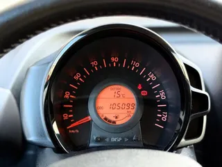 Peugeot 108 9