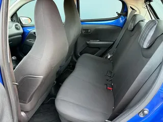Peugeot 108 10