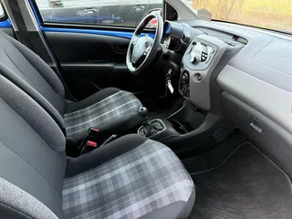 Peugeot 108 13