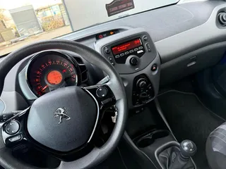Peugeot 108 14