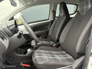 Peugeot 108 11
