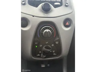 Peugeot 108 15